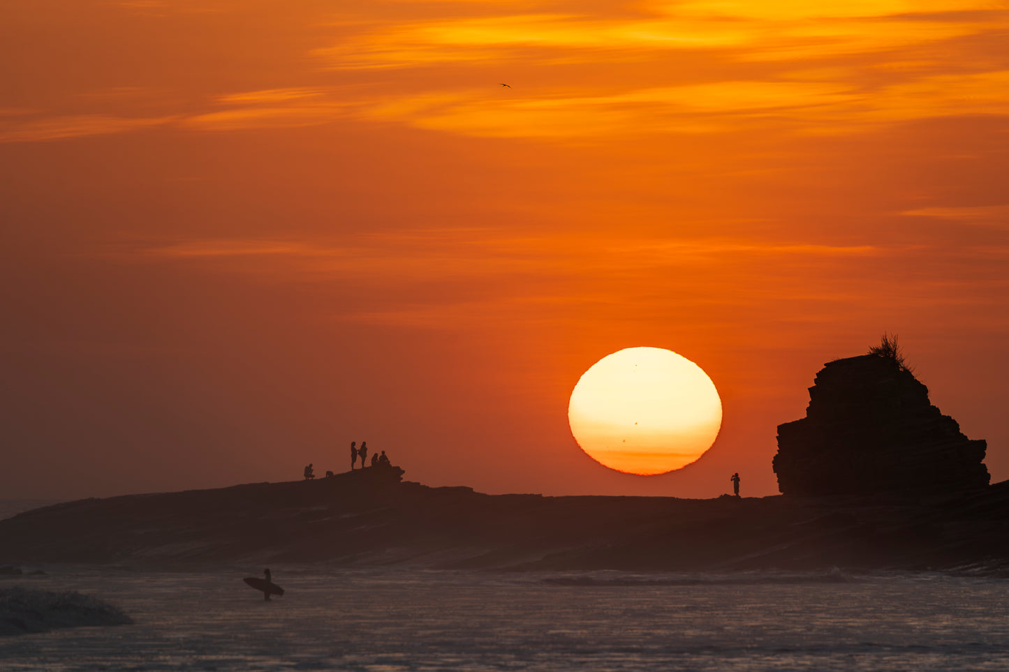 SUNSET MAGNIFIC ROCK (NICARAGUA) CERAMIC MUG